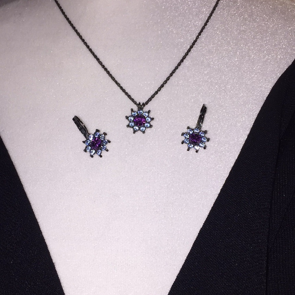 ✨🎉HOST PICK🎉✨Gem earrings and necklace set - Picture 6 of 7